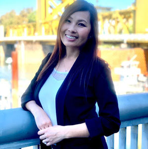 Meet your Posher, Julie